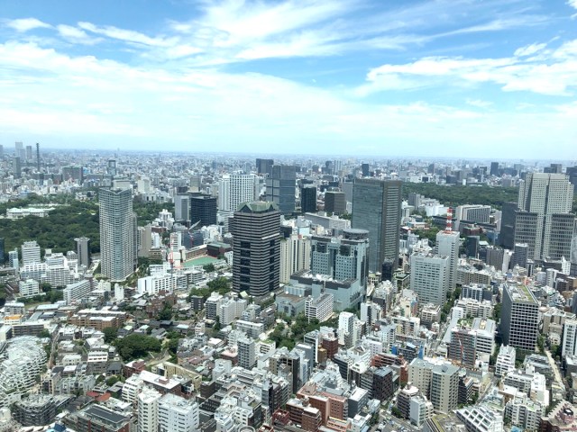 【注意喚起】東京で「いきなり日本国旗を渡されて500円請求される事案」が多発してるから気をつけろ